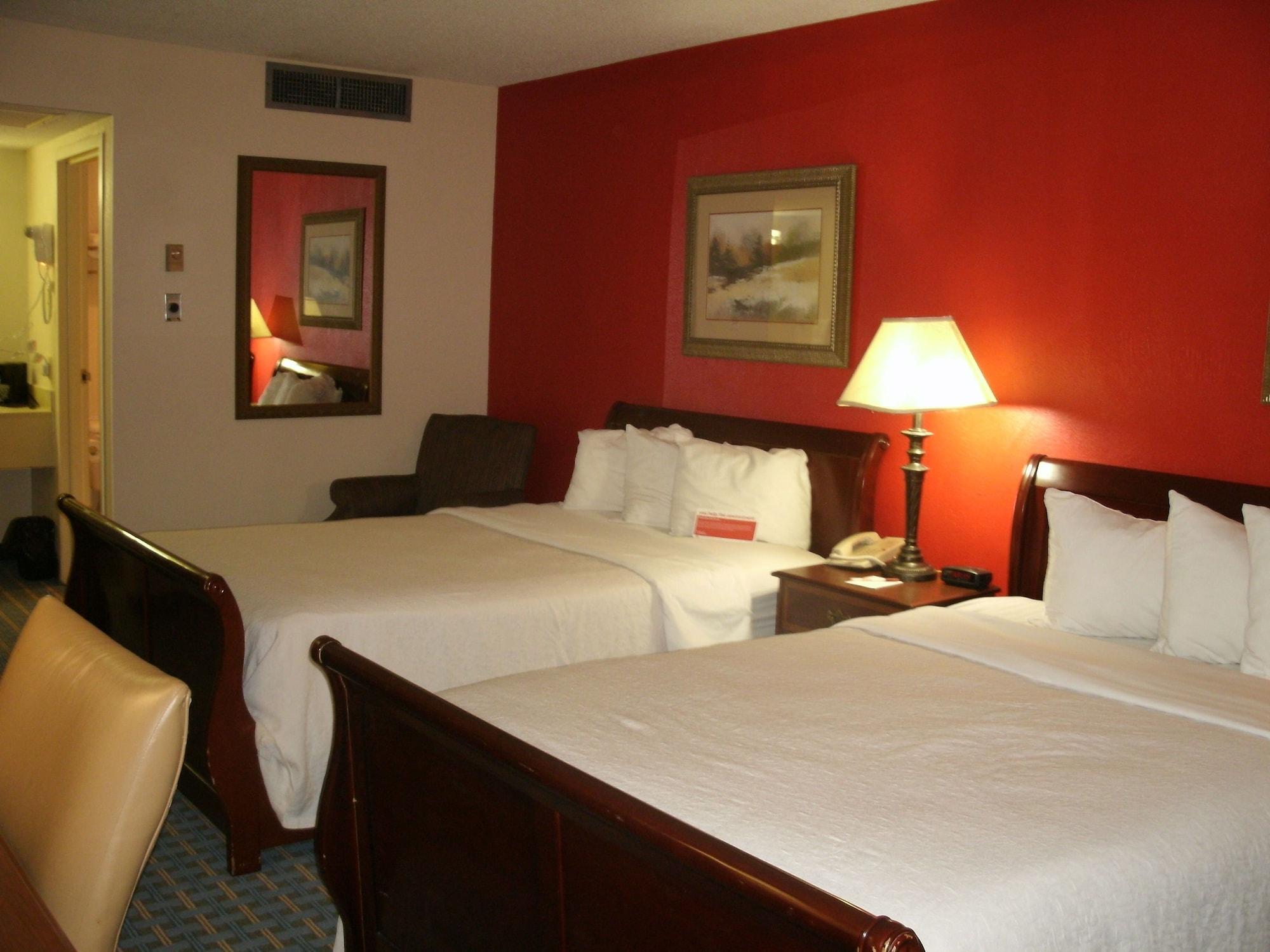 Salina Ambassador Hotel & Conference Center Zewnętrze zdjęcie